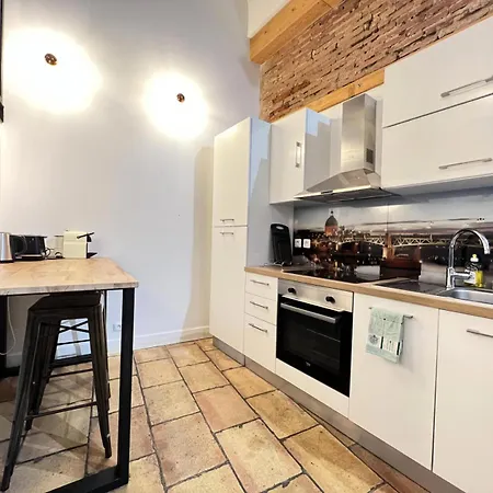 Apartamento A - Romance - Gayopptls00 Mae-7231 *
